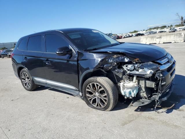 2016 Mitsubishi Outlander SE