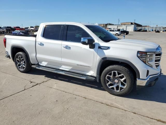 2022 GMC Sierra K1500 SLT