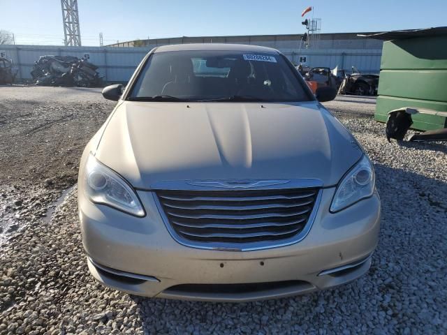 2013 Chrysler 200 Touring