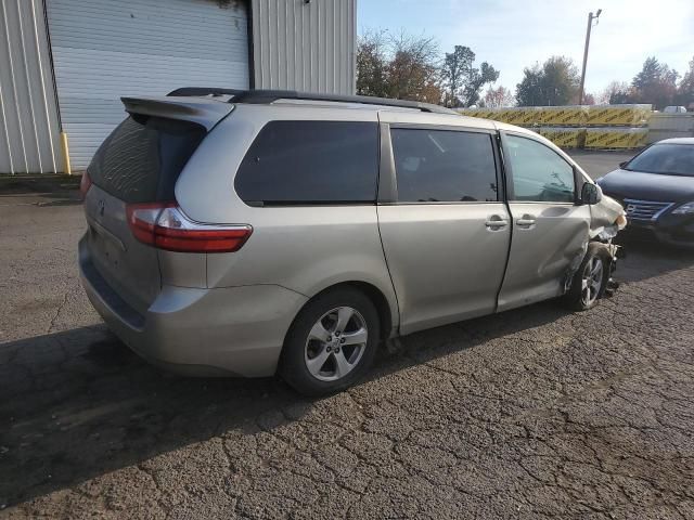 2015 Toyota Sienna LE