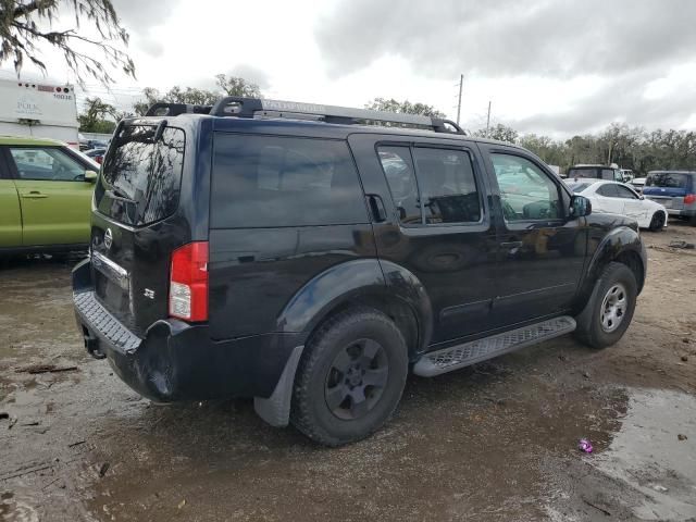 2005 Nissan Pathfinder LE