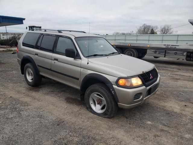 2001 Mitsubishi Montero Sport ES