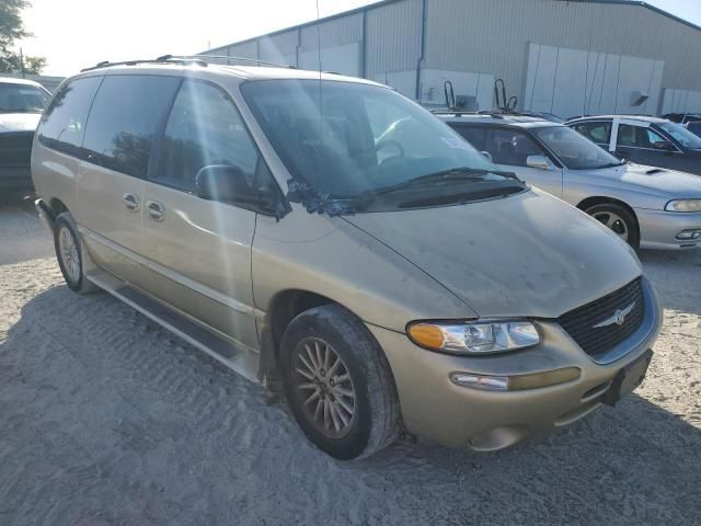 2000 Chrysler Town & Country LX