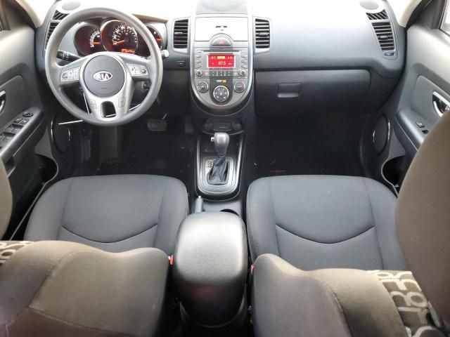 2011 KIA Soul +