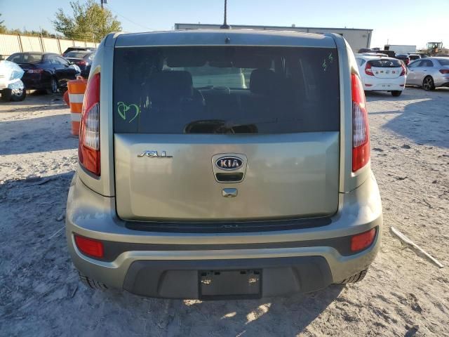 2012 KIA Soul +