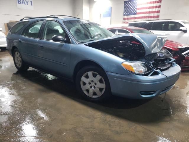 2005 Ford Taurus SE