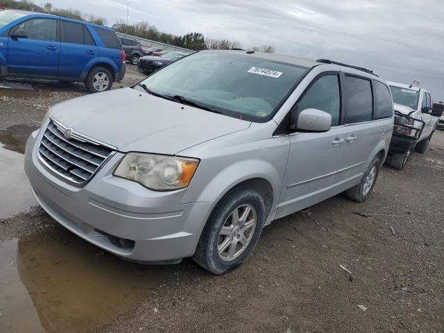 2010 Chrysler Town & Country Touring