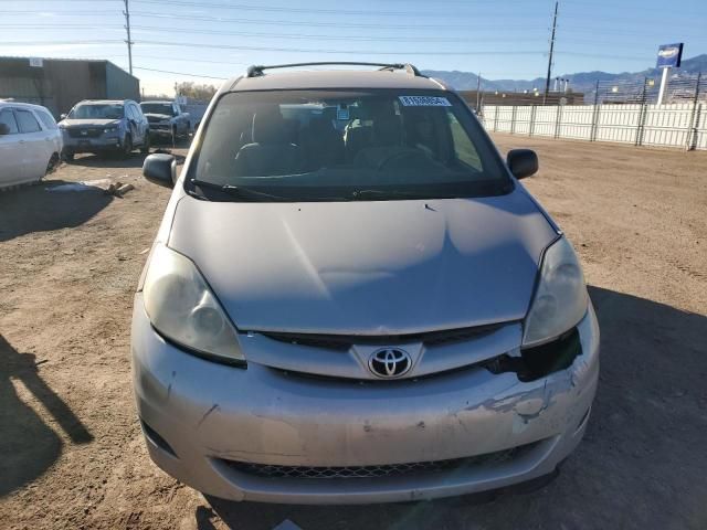 2009 Toyota Sienna CE