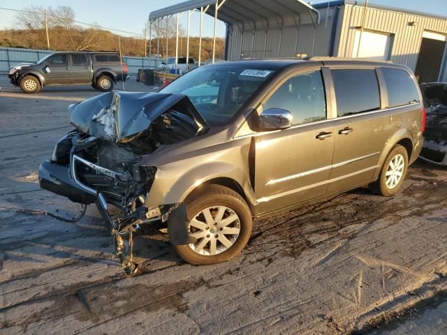 2011 Chrysler Town & Country Touring L