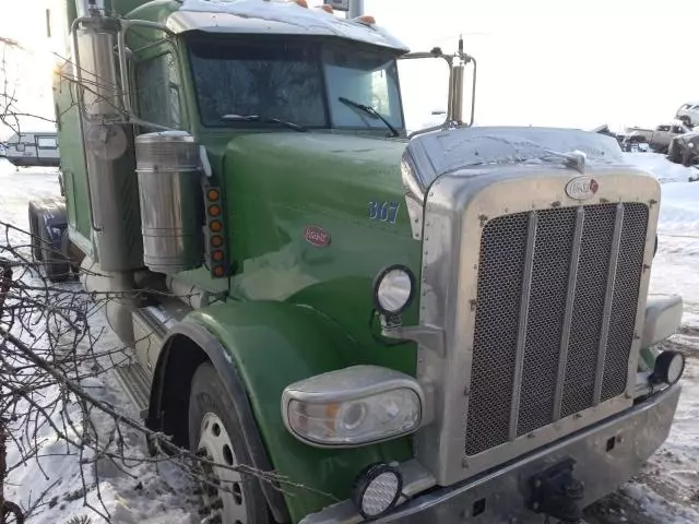 2010 Peterbilt 388