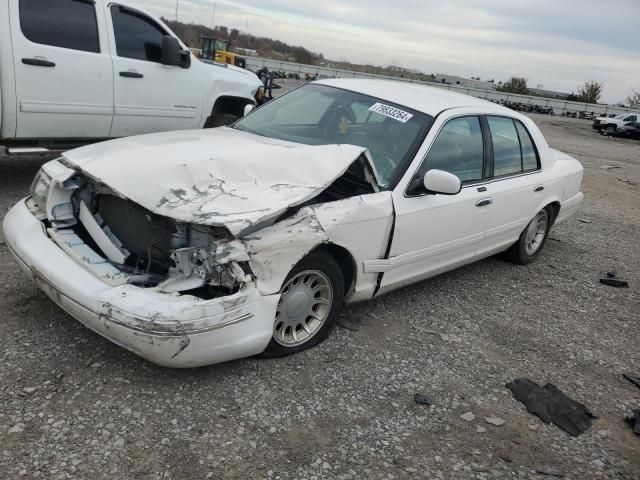 2000 Ford Crown Victoria LX