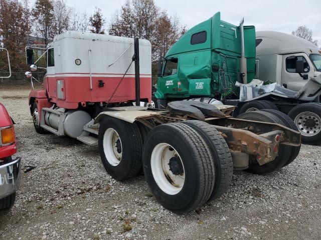 1995 Freightliner Conventional FLD120