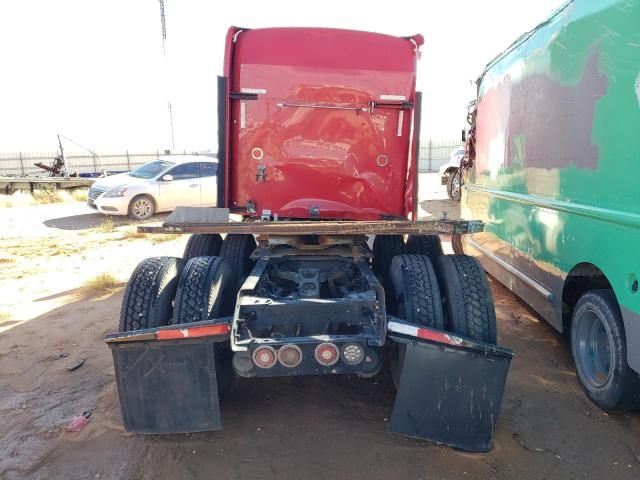 2007 Kenworth Construction T600