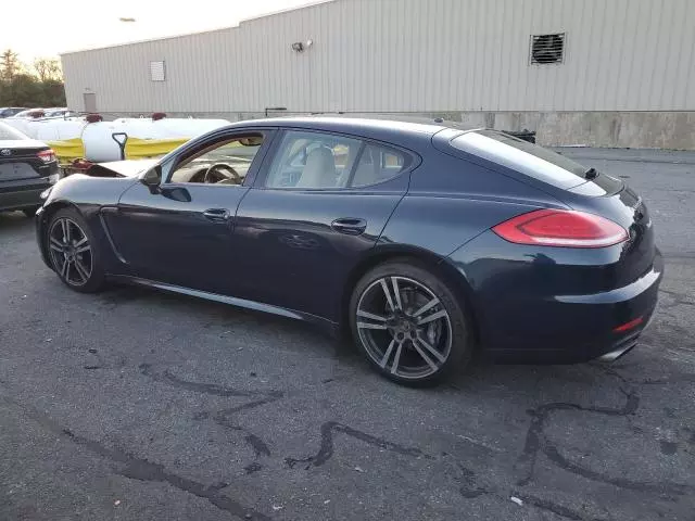 2014 Porsche Panamera 2