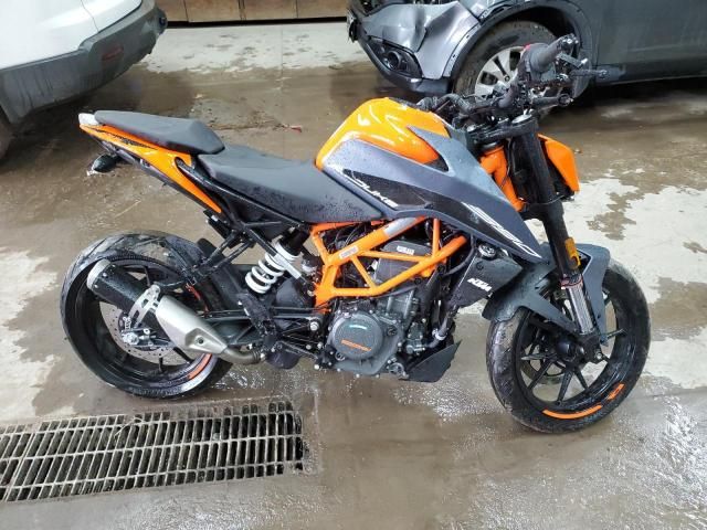 2023 KTM 390 Duke