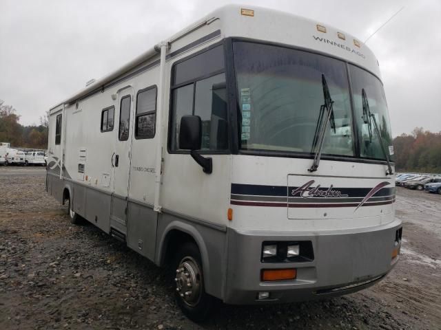 1999 Winnebago 1999 Freightliner Chassis X Line Motor Home