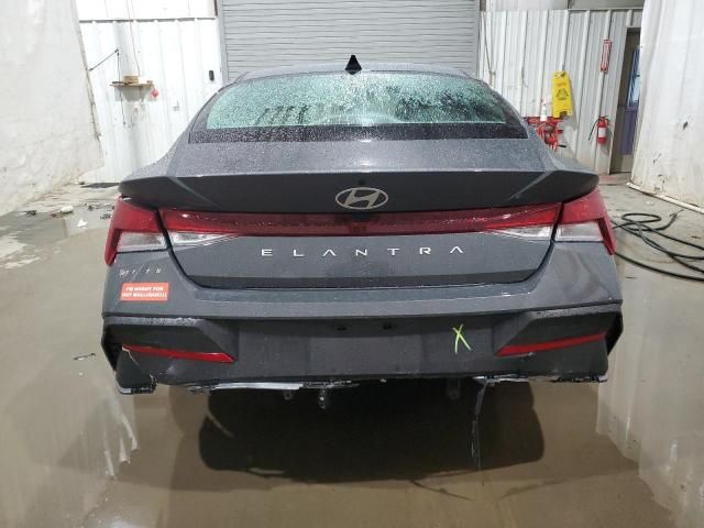 2024 Hyundai Elantra SE