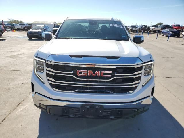 2022 GMC Sierra K1500 SLT