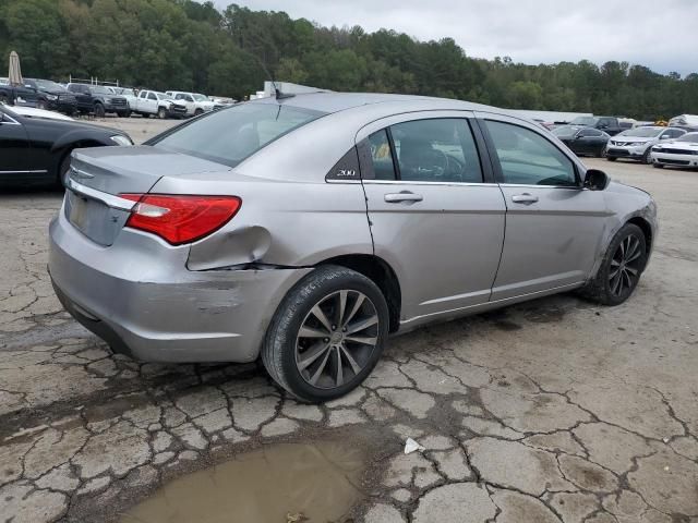 2013 Chrysler 200 Touring