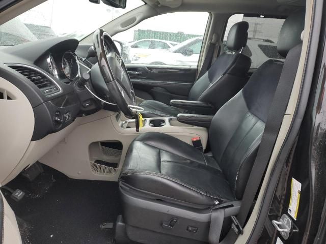 2014 Chrysler Town & Country Limited