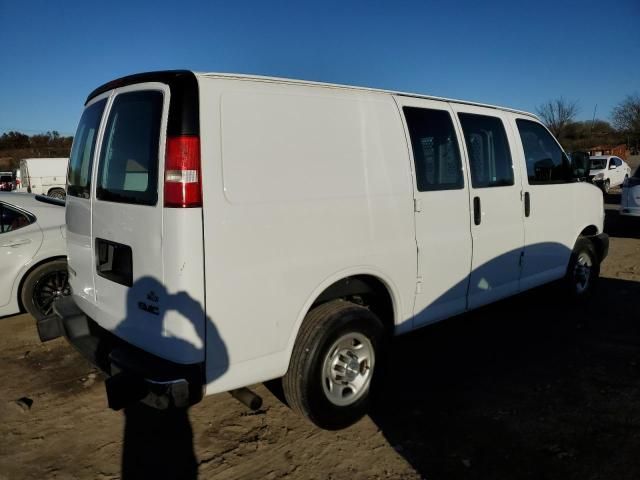 2022 Chevrolet Express G2500