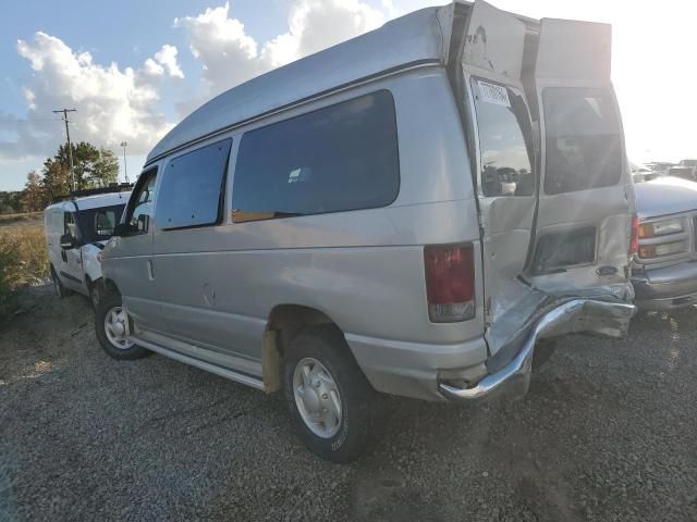 2003 Ford Econoline E350 Super Duty Wagon