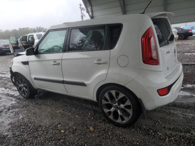 2013 KIA Soul +