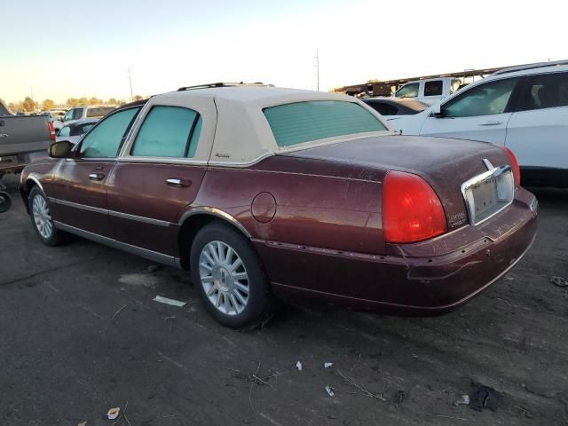 2004 Lincoln Town Car Executive