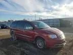 2014 Chrysler Town & Country Touring L