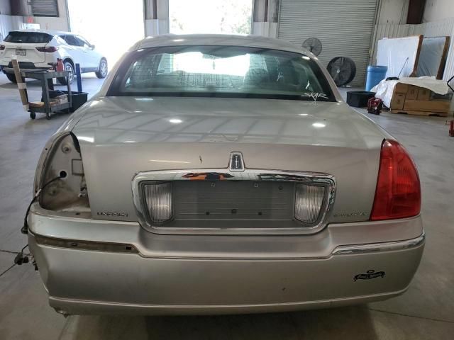 2007 Lincoln Town Car Signature Limited