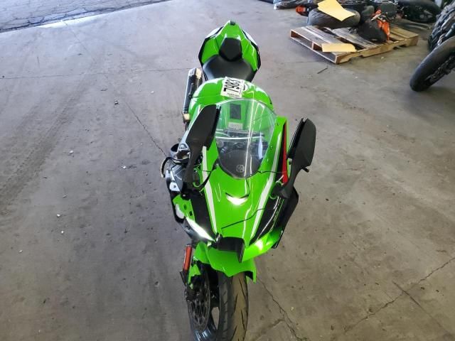 2022 Kawasaki ZX1002 M