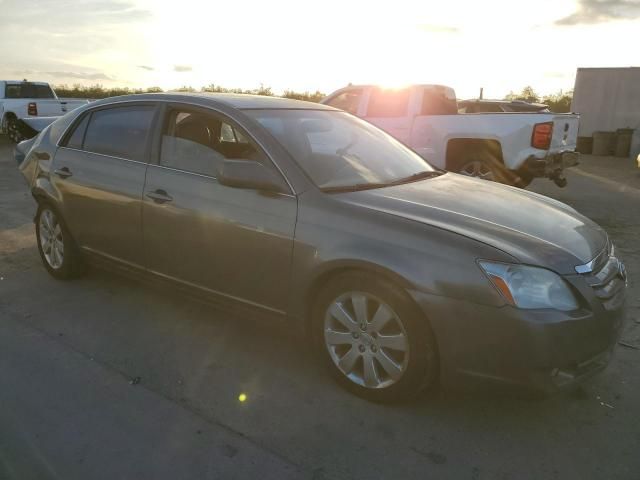 2005 Toyota Avalon XL