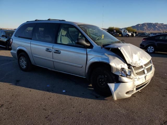 2005 Dodge Grand Caravan SE