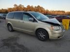 2010 Chrysler Town & Country Limited