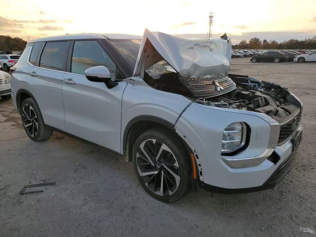 2022 Mitsubishi Outlander ES