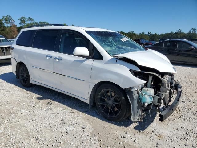 2013 Toyota Sienna Sport