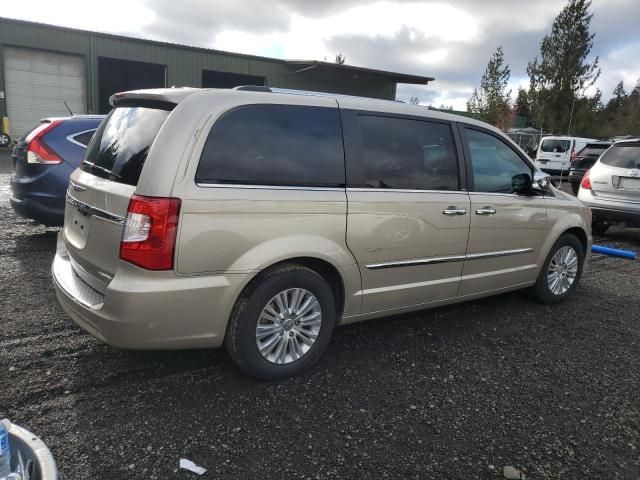 2013 Chrysler Town & Country Limited