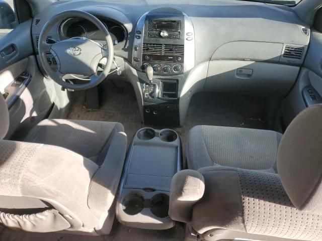 2008 Toyota Sienna LE