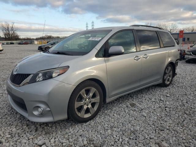 2014 Toyota Sienna Sport