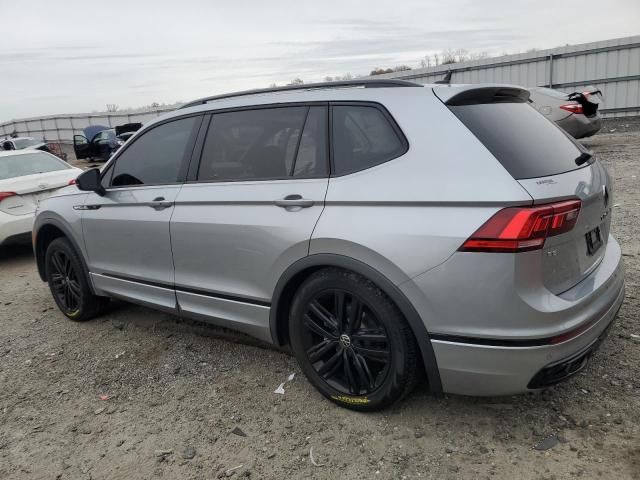 2022 Volkswagen Tiguan SE R-LINE Black