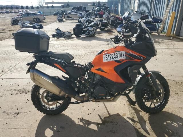 2022 KTM 1290 Super Adventure S