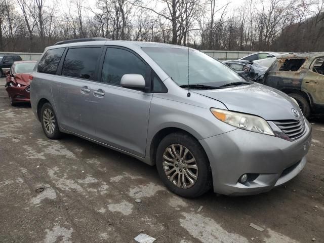 2011 Toyota Sienna XLE