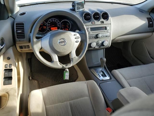 2010 Nissan Altima Base