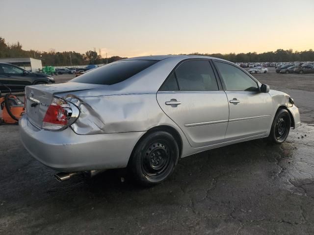 2005 Toyota Camry LE