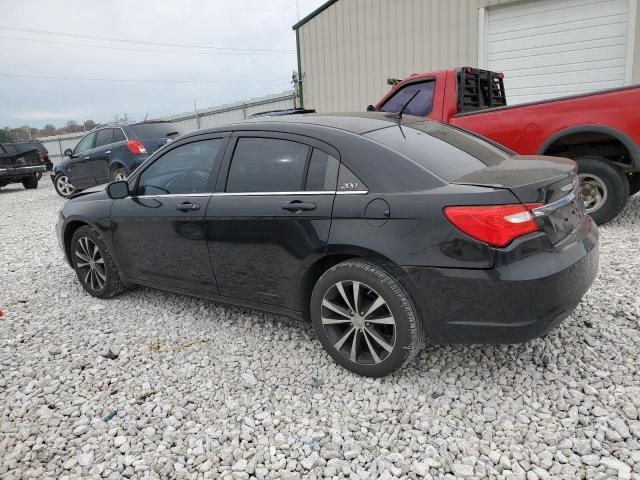 2013 Chrysler 200 Limited