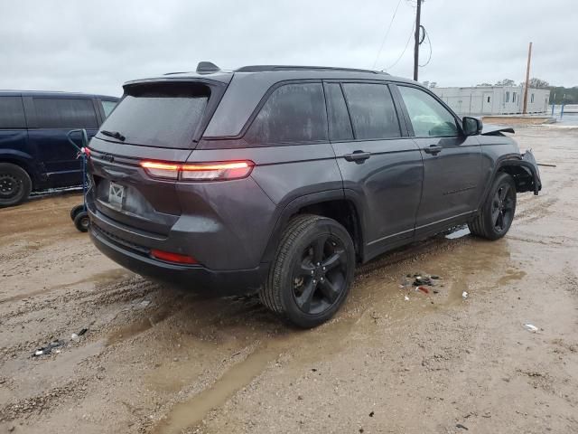 2022 Jeep Grand Cherokee Laredo