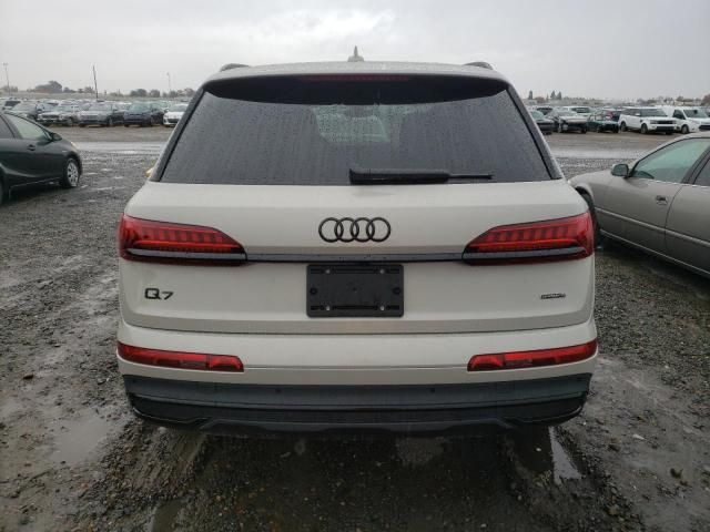 2023 Audi Q7 Premium Plus