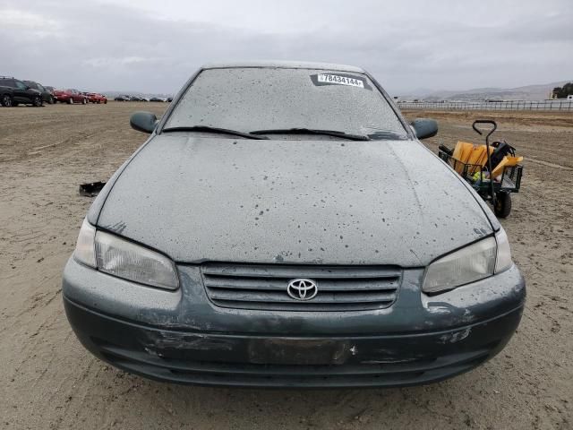 1999 Toyota Camry LE