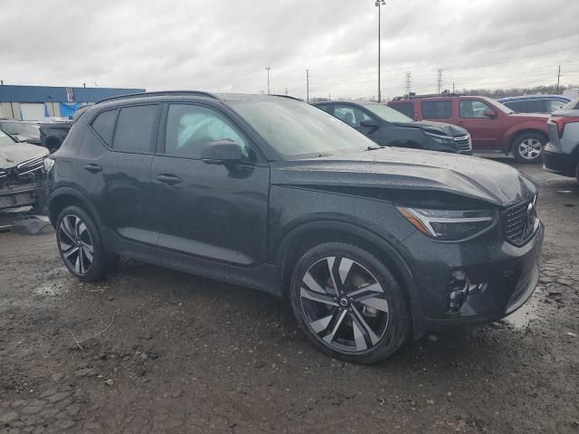 2024 Volvo XC40 Plus