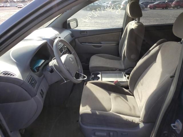 2008 Toyota Sienna CE